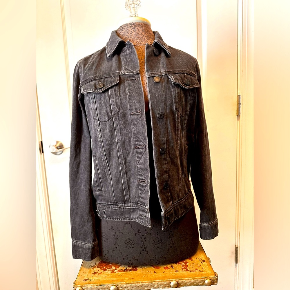 Dark Gray Distressed Denim Jacket by Old Navy Size Small